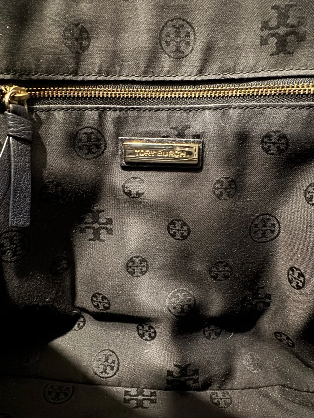 Tory Burch Bombe T Slouchy Satchel Soft Pebbled Leather Black VGUC